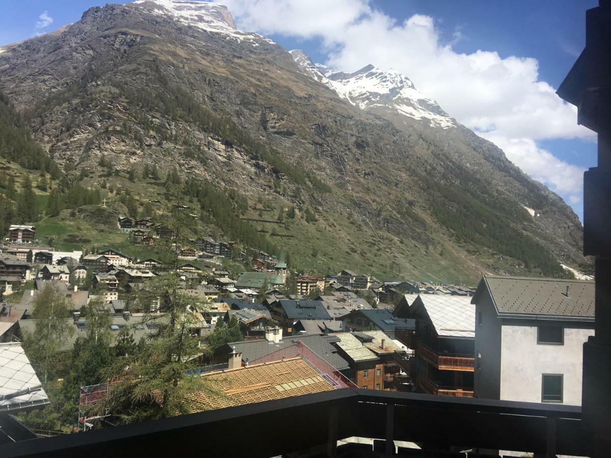 Haus Colmar Appartement Zermatt Buitenkant foto