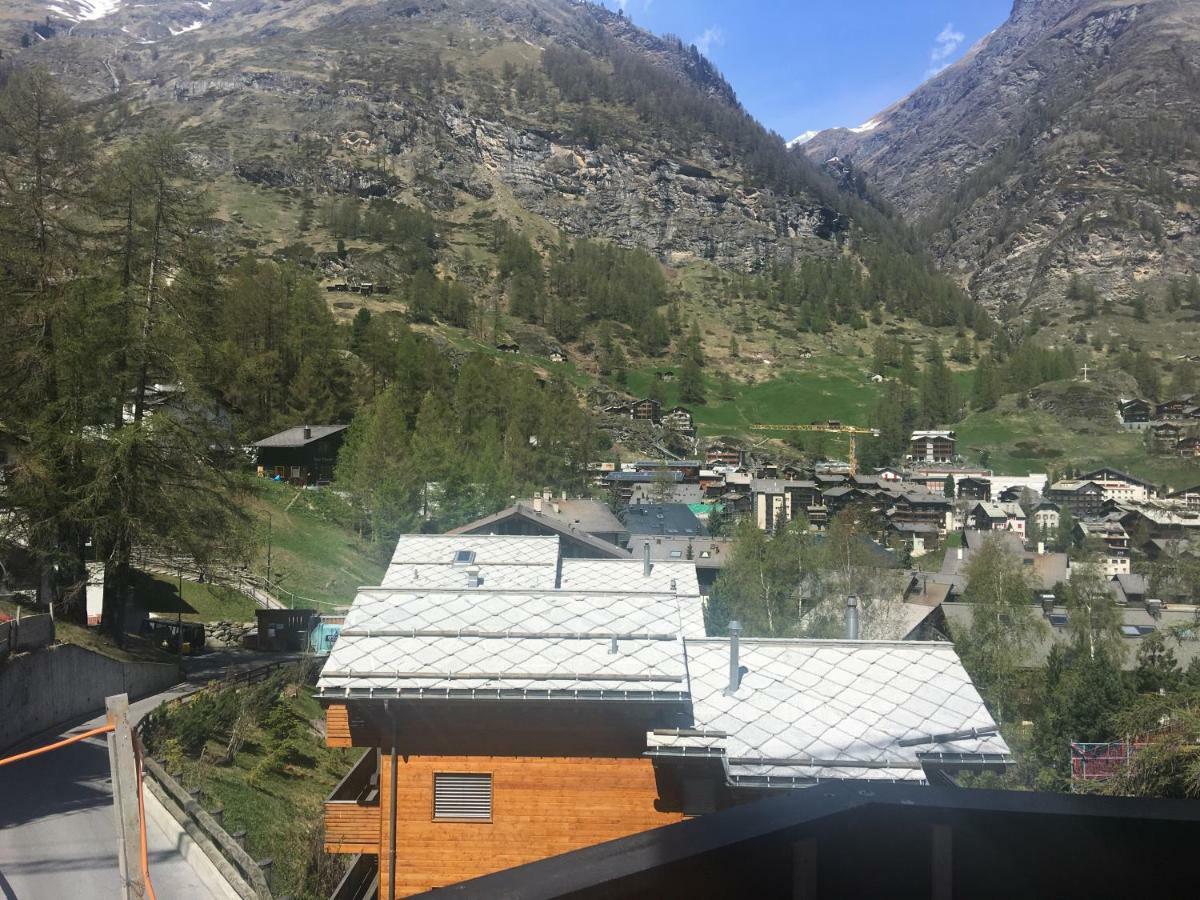 Haus Colmar Appartement Zermatt Buitenkant foto