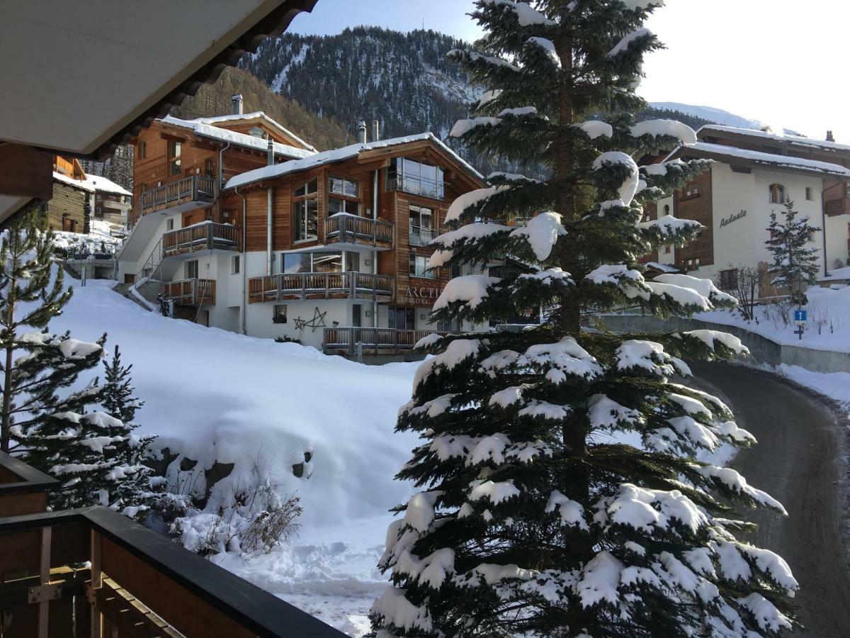 Haus Colmar Appartement Zermatt Buitenkant foto