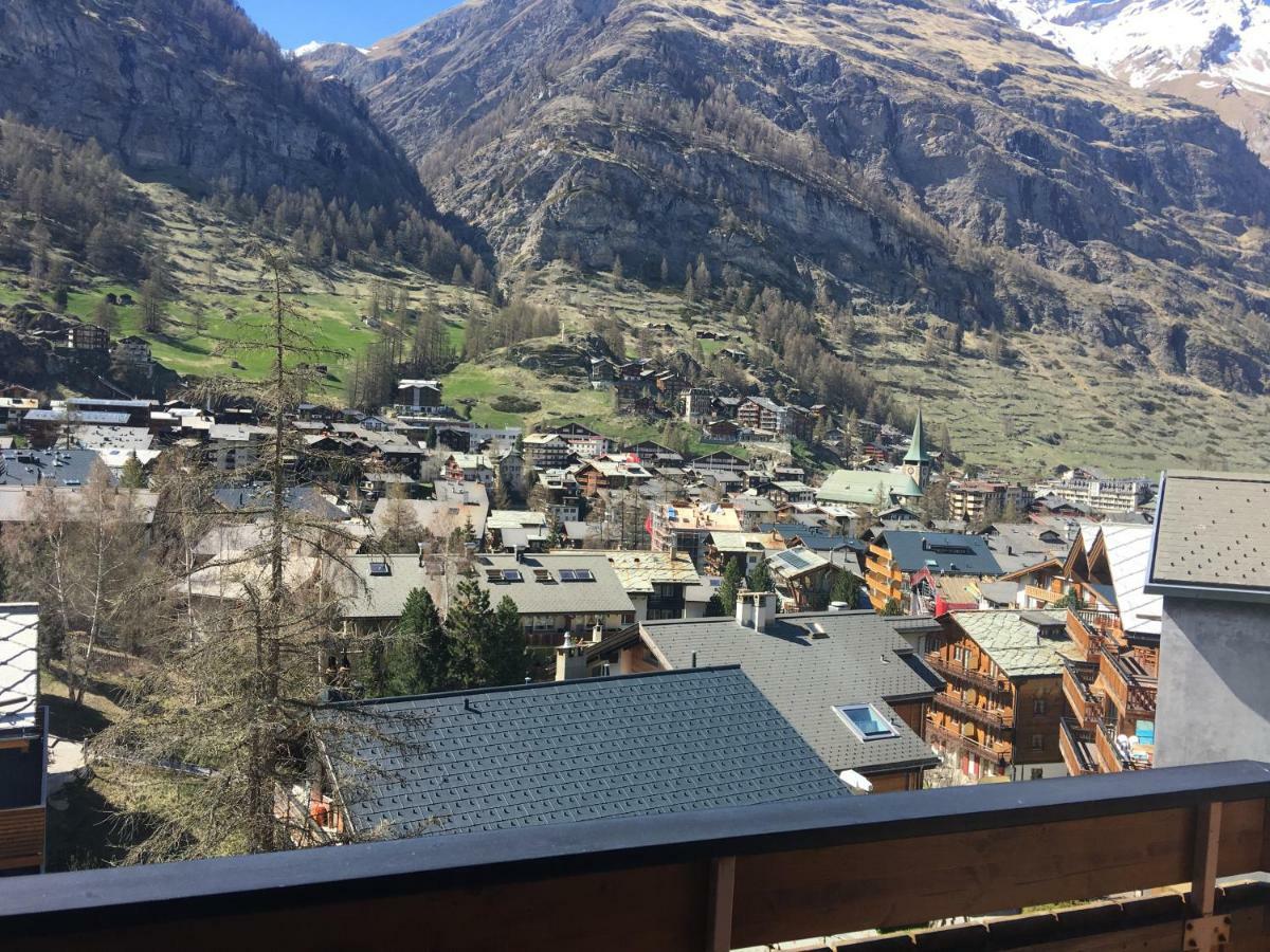 Haus Colmar Appartement Zermatt Buitenkant foto